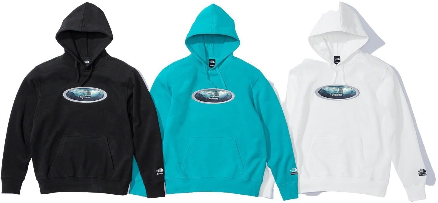 Supreme®/The North Face® Lenticular Mountains Hooded Sweatshirt